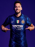 英超第14轮： 范戴克失误致丢球维尔茨造乌龙 利物浦1-1桑德兰