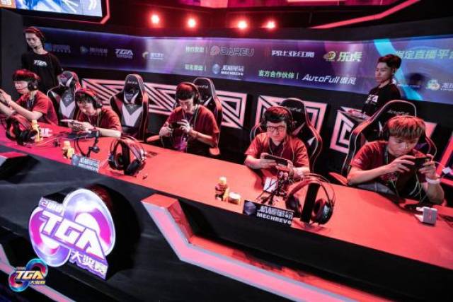 时球队的进 时球队的进