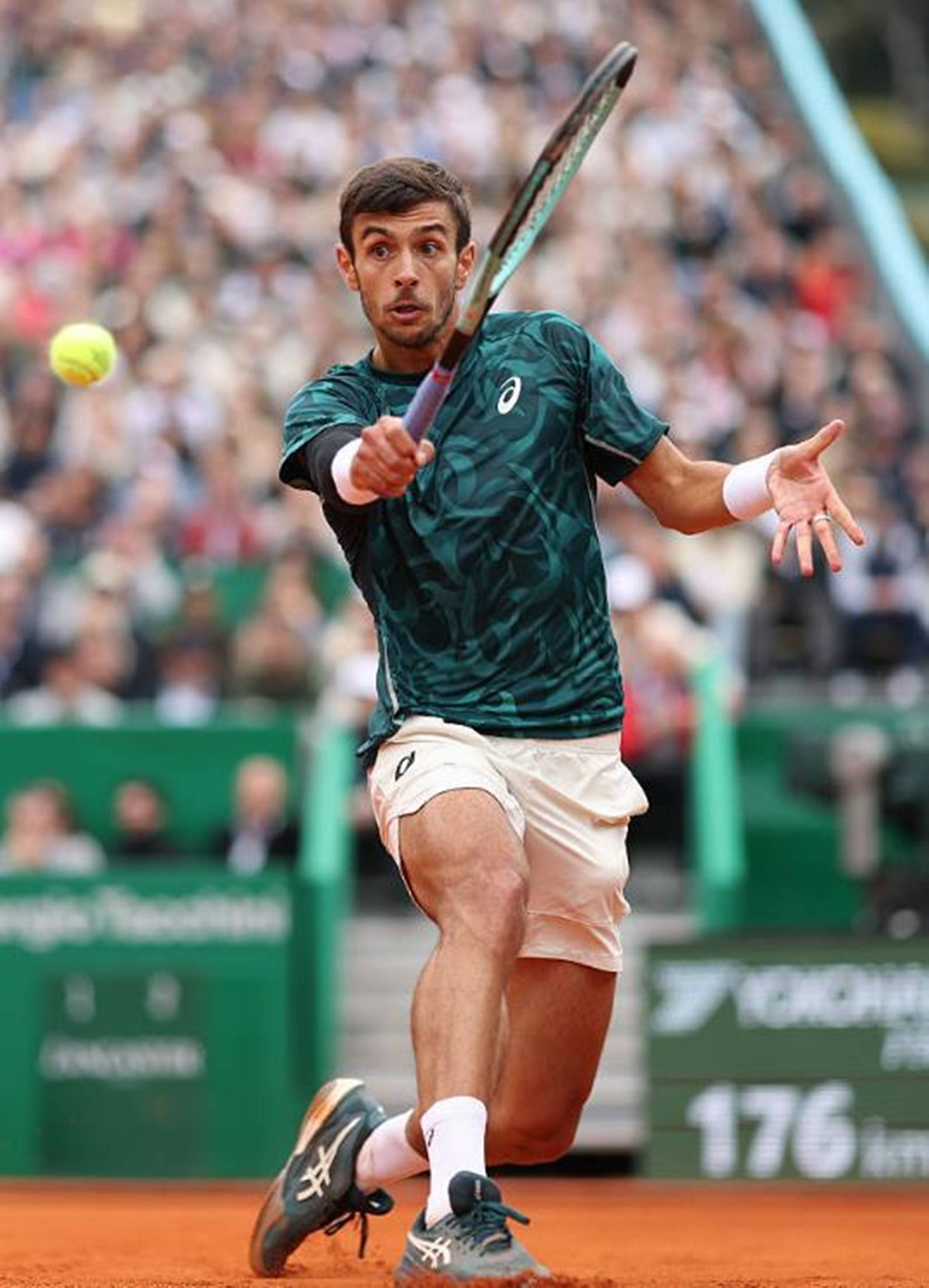 却在防守方 却在防守方